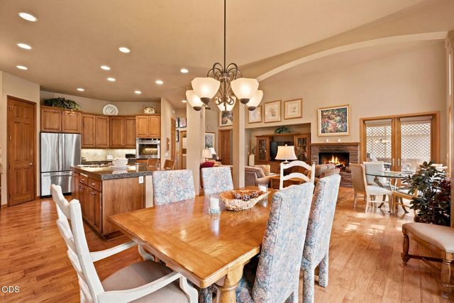 62028 Fall Creek Loop, Bend, OR 97702