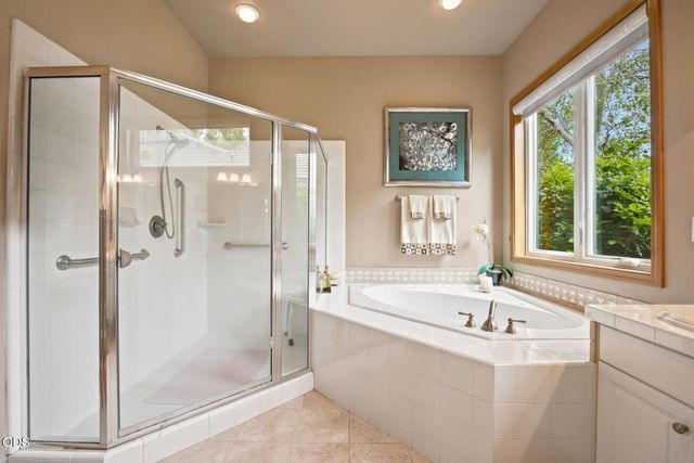 62028 Fall Creek Loop, Bend, OR 97702