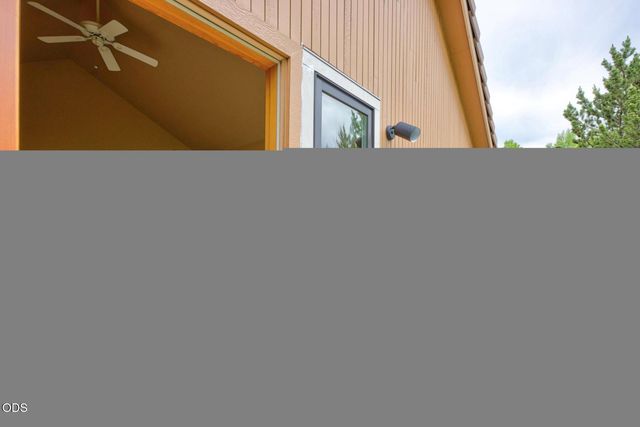 62028 Fall Creek Loop, Bend, OR 97702