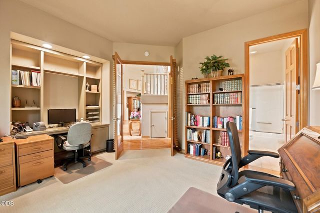 62028 Fall Creek Loop, Bend, OR 97702