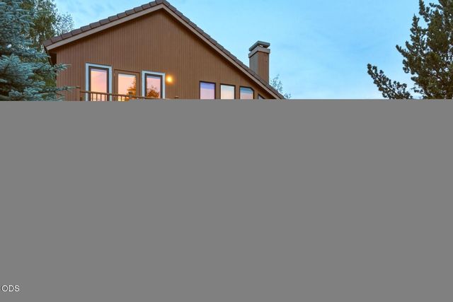 62028 Fall Creek Loop, Bend, OR 97702