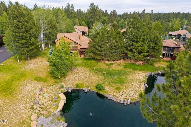 62028 Fall Creek Loop, Bend, OR 97702