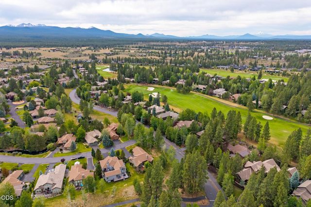 62028 Fall Creek Loop, Bend, OR 97702