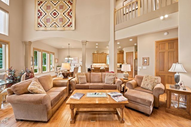 62028 Fall Creek Loop, Bend, OR 97702
