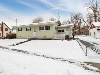 7 Sawyer Street, St. Albans City, VT 05478