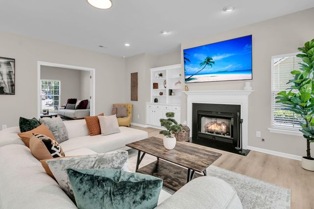 8804 Laurel Grove Lane, North Charleston, SC 29420