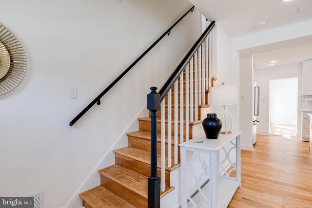 9518 OLD GEORGETOWN RD, Bethesda, MD 20814