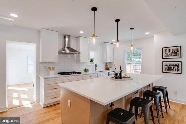 9518 OLD GEORGETOWN RD, Bethesda, MD 20814