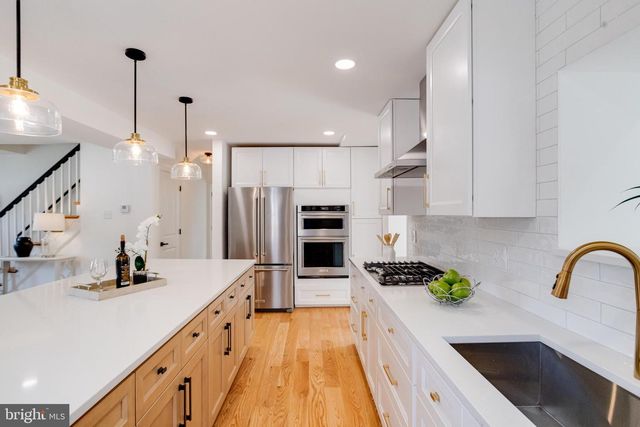9518 OLD GEORGETOWN RD, Bethesda, MD 20814
