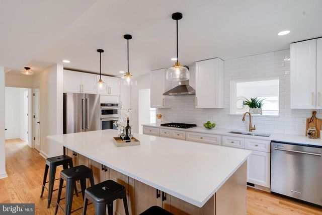 9518 OLD GEORGETOWN RD, Bethesda, MD 20814