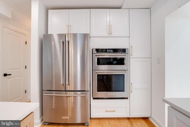 9518 OLD GEORGETOWN RD, Bethesda, MD 20814