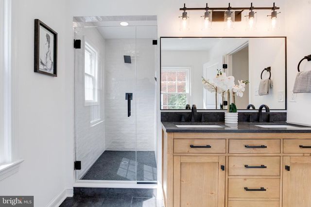 9518 OLD GEORGETOWN RD, Bethesda, MD 20814