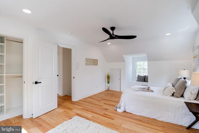 9518 OLD GEORGETOWN RD, Bethesda, MD 20814