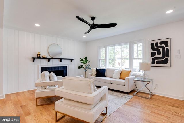9518 OLD GEORGETOWN RD, Bethesda, MD 20814