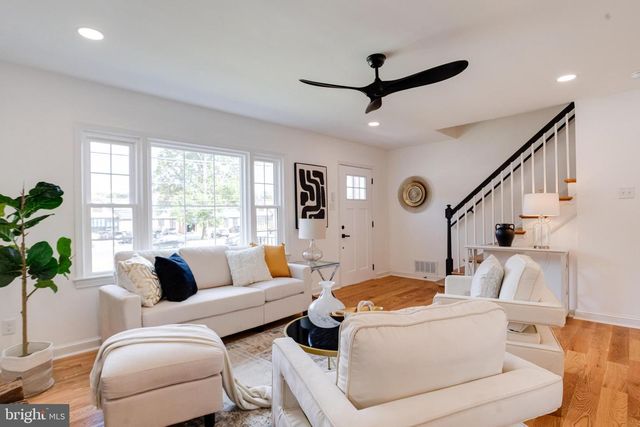 9518 OLD GEORGETOWN RD, Bethesda, MD 20814