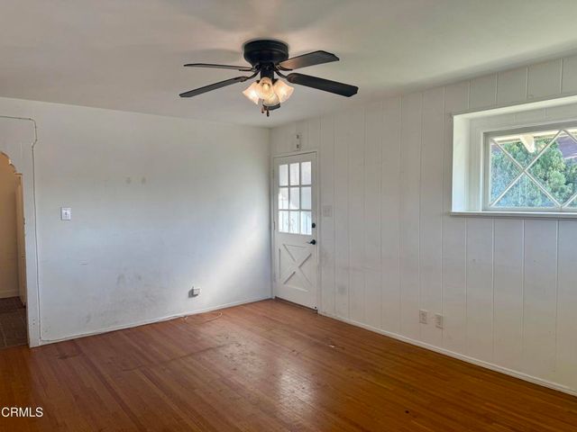 12811 Oxnard Street, Los Angeles, CA 91606