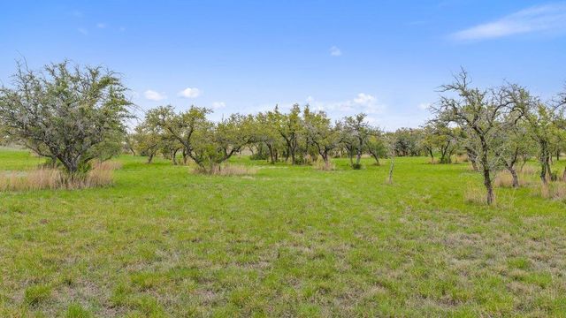 701 Dawn VW, Dripping Springs, TX 78620