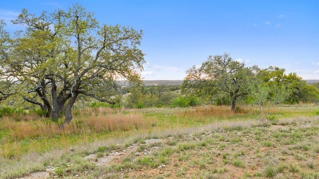 701 Dawn VW, Dripping Springs, TX 78620