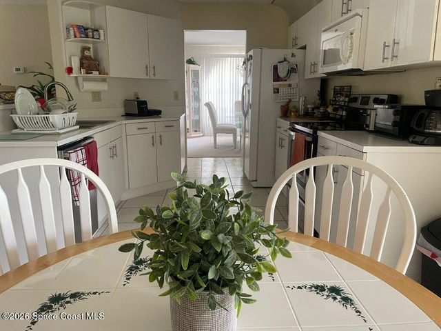 1096 Alpine Avenue NW, Palm Bay, FL 32907