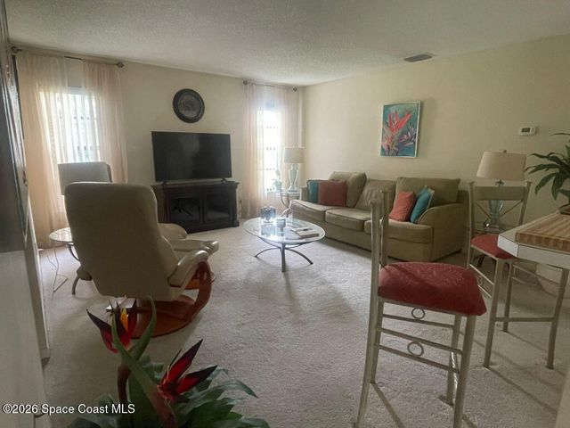 1096 Alpine Avenue NW, Palm Bay, FL 32907