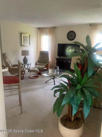 1096 Alpine Avenue NW, Palm Bay, FL 32907