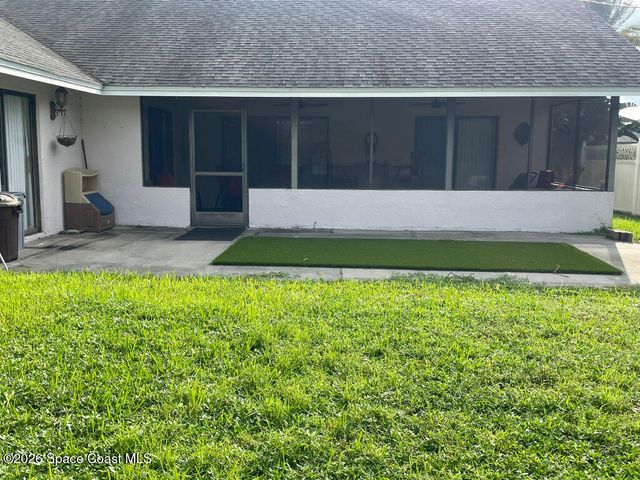 1096 Alpine Avenue NW, Palm Bay, FL 32907