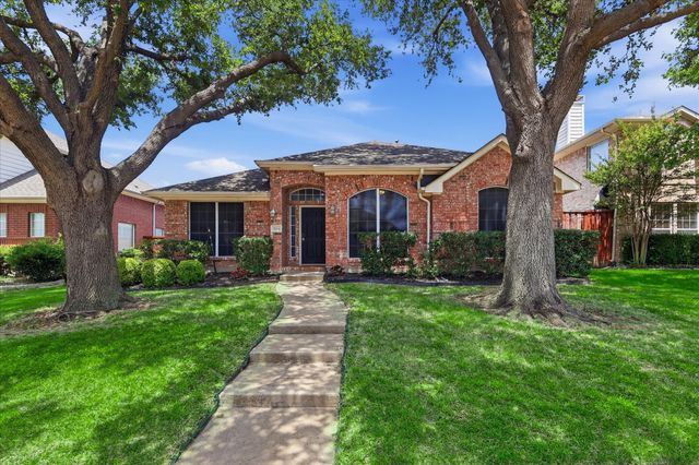 3704 Cottonwood Springs Drive, The Colony, TX 75056