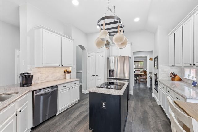 3704 Cottonwood Springs Drive, The Colony, TX 75056