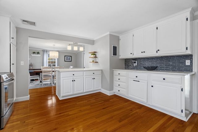 168 Summer Ave, Reading, MA 01867