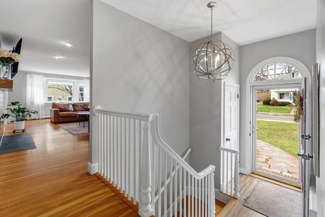 168 Summer Ave, Reading, MA 01867