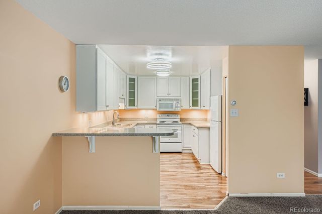 645 S Alton Way S 12A, Denver, CO 80247