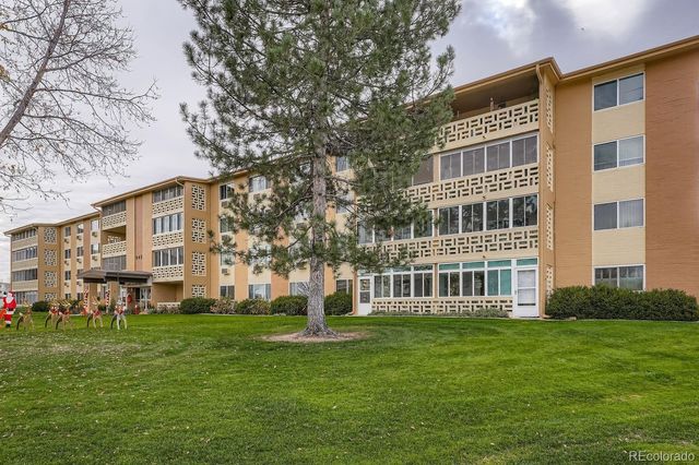 645 S Alton Way S 12A, Denver, CO 80247