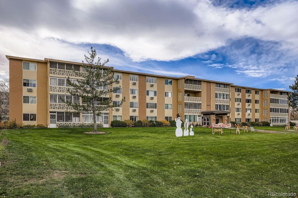 645 S Alton Way S 12A, Denver, CO 80247