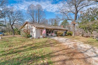 10727 Hummingbird Road, Gravette, AR 72736