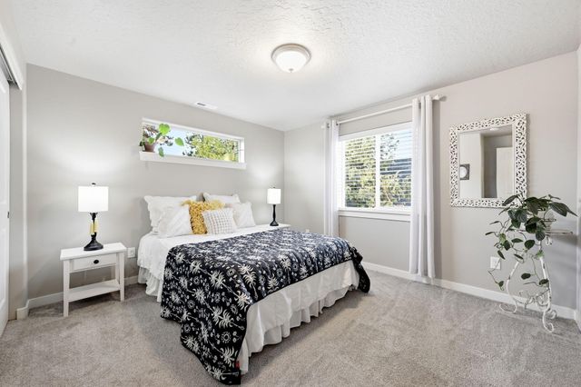 520 N McKinney Ranch Road, Sisters, OR 97759