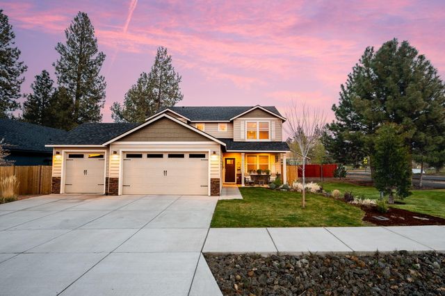 520 N McKinney Ranch Road, Sisters, OR 97759