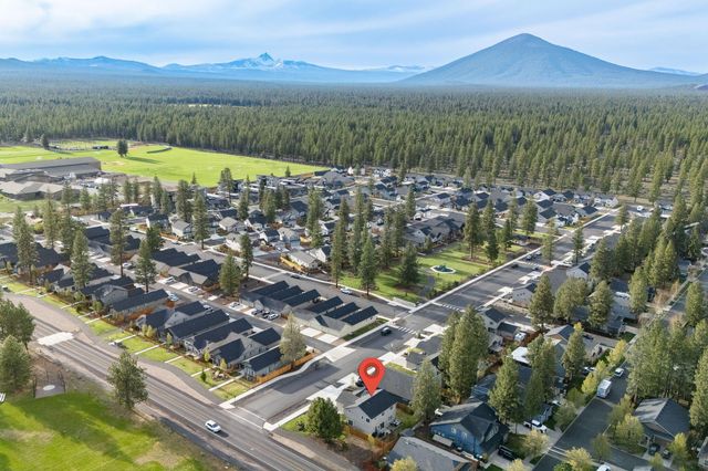 520 N McKinney Ranch Road, Sisters, OR 97759