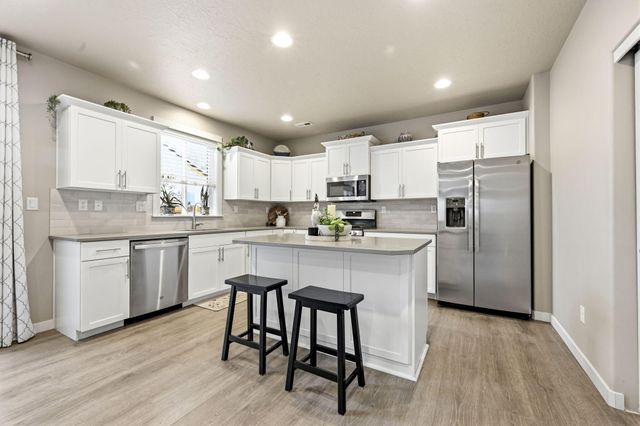 520 N McKinney Ranch Road, Sisters, OR 97759