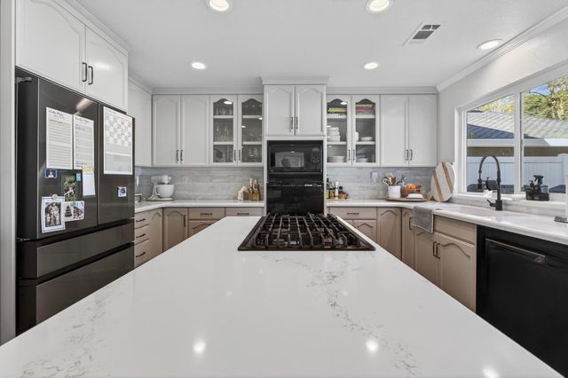19084 Pebble Run, Woodbridge, CA 95258