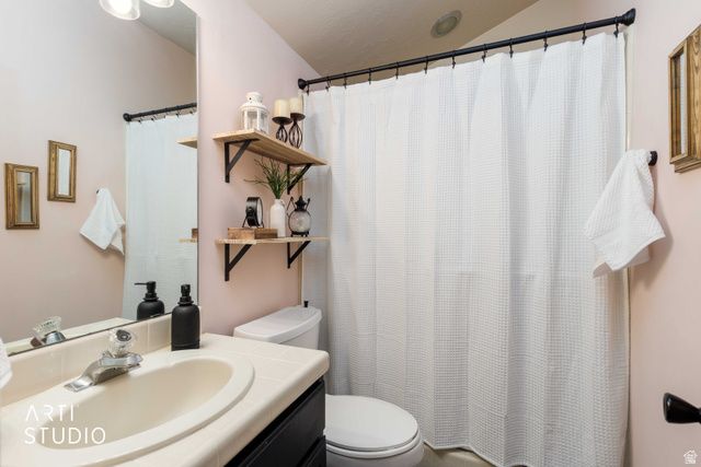 303 WILLOW WAY, Pleasant View, UT 84414