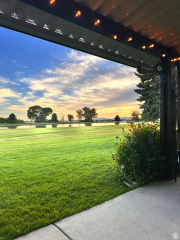 303 WILLOW WAY, Pleasant View, UT 84414