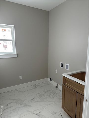 3845 Howland Road, Almont, MI 48003