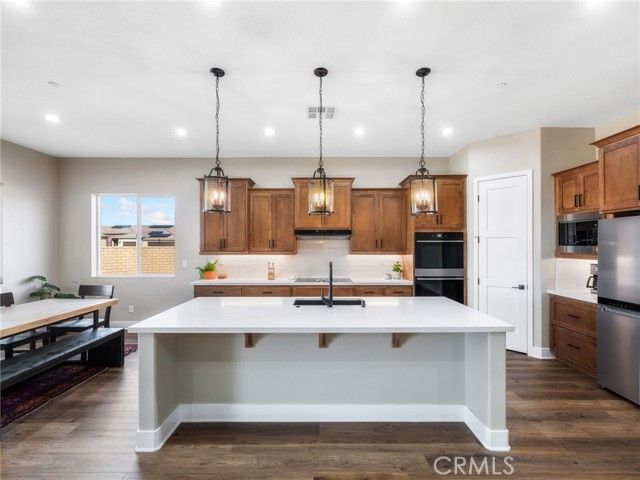 19568 Arcata Road, Apple Valley, CA 92307