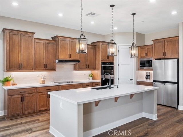 19568 Arcata Road, Apple Valley, CA 92307