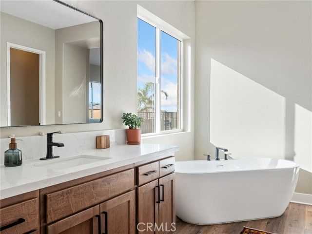 19568 Arcata Road, Apple Valley, CA 92307