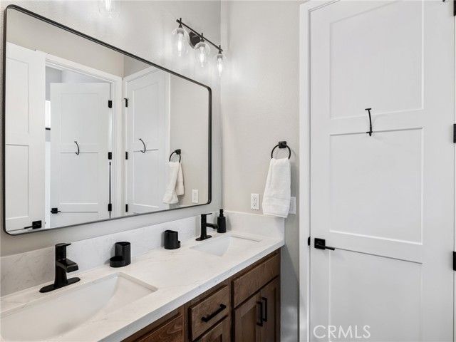 19568 Arcata Road, Apple Valley, CA 92307