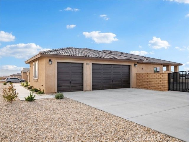 19568 Arcata Road, Apple Valley, CA 92307