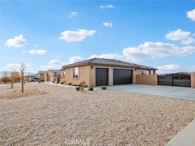 19568 Arcata Road, Apple Valley, CA 92307