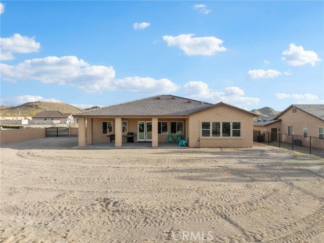 19568 Arcata Road, Apple Valley, CA 92307