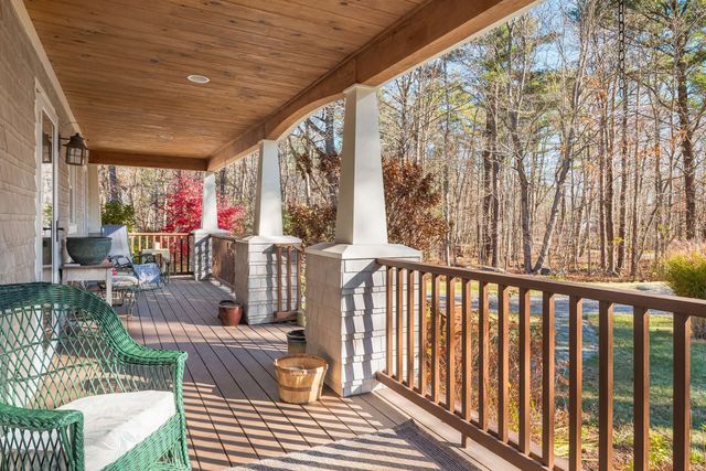 25 Brave Boat Harbor Road, York, ME 03909